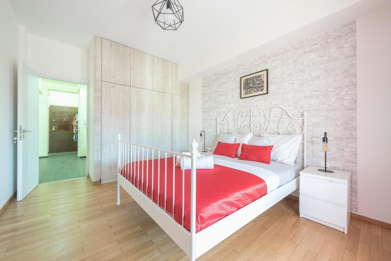 Superb Acropolis View 3bd In Historical Center Apartment
