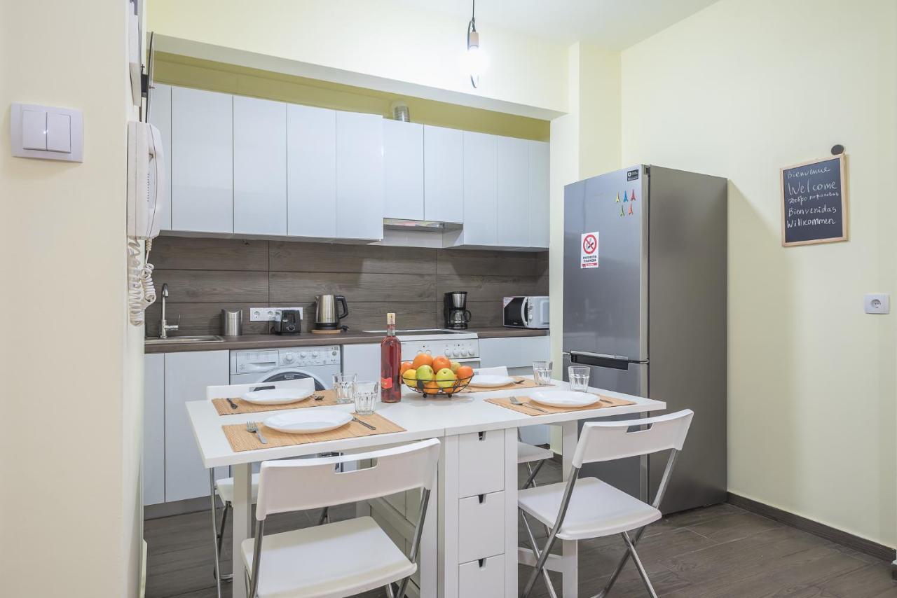 Superb Acropolis View 3bd In Historical Center Apartment *