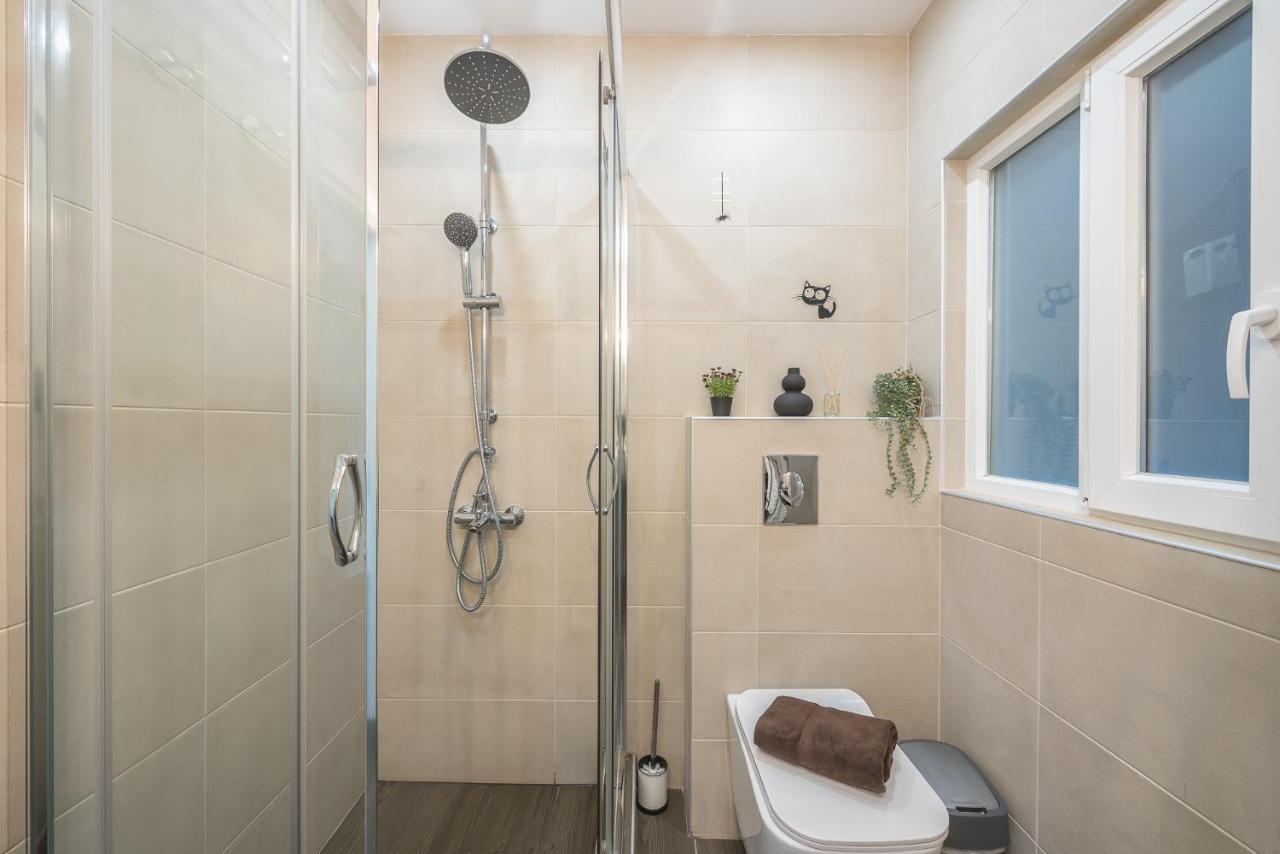 Superb Acropolis View 3bd In Historical Center Apartment Athens